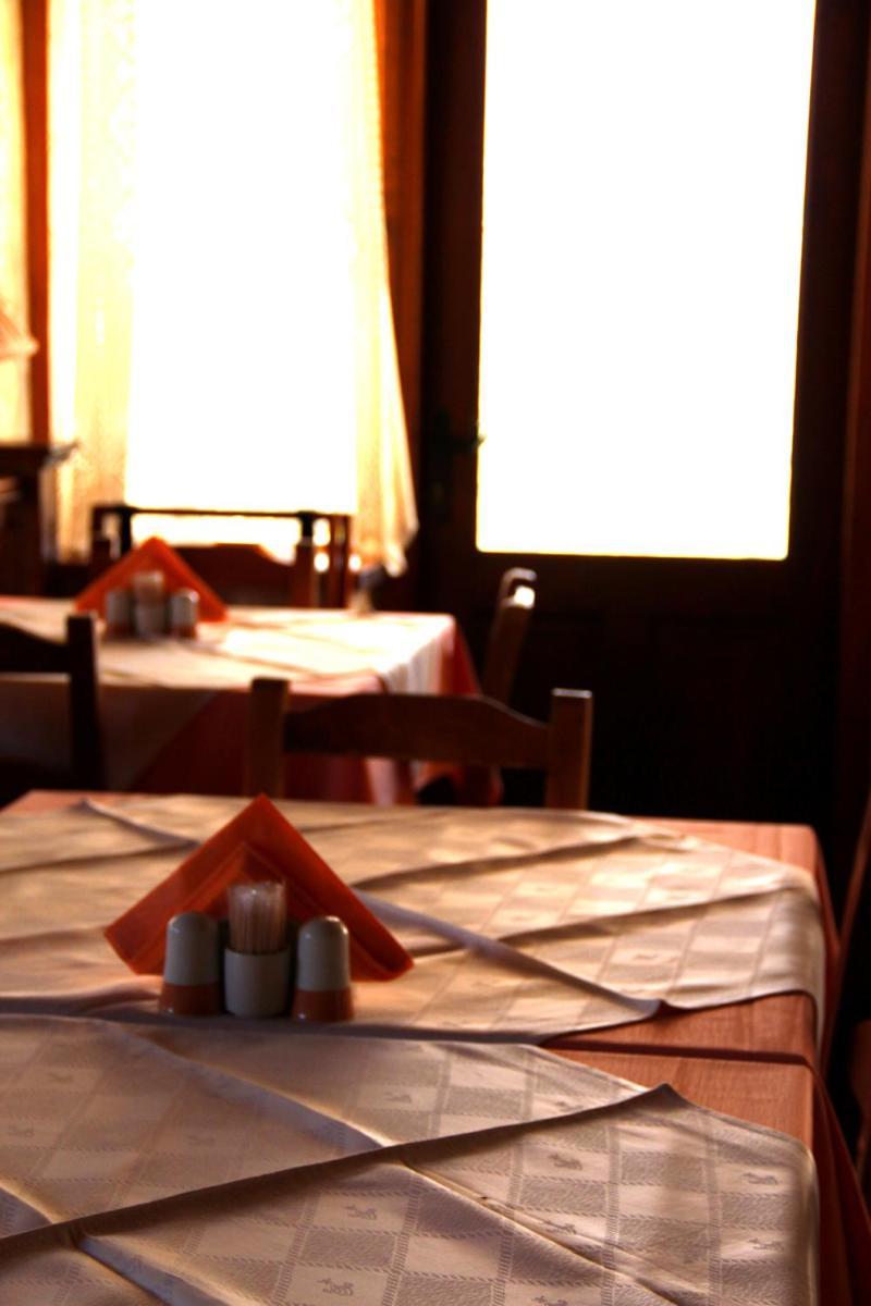 Rizoma Guesthouse Mikrón Khoríon エクステリア 写真