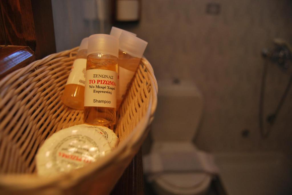 Rizoma Guesthouse Mikrón Khoríon エクステリア 写真